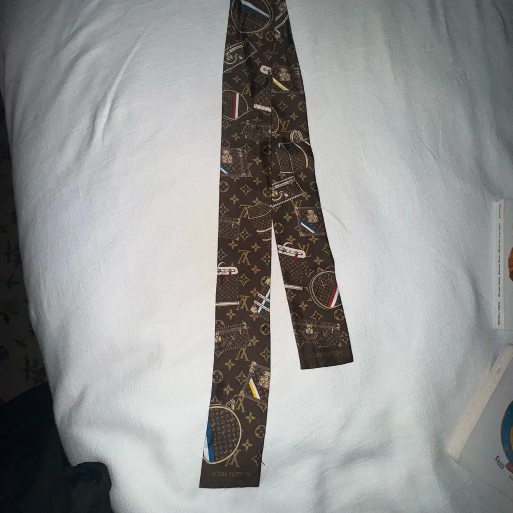 Louis Vuitton RARE logomania silk BANDEAU